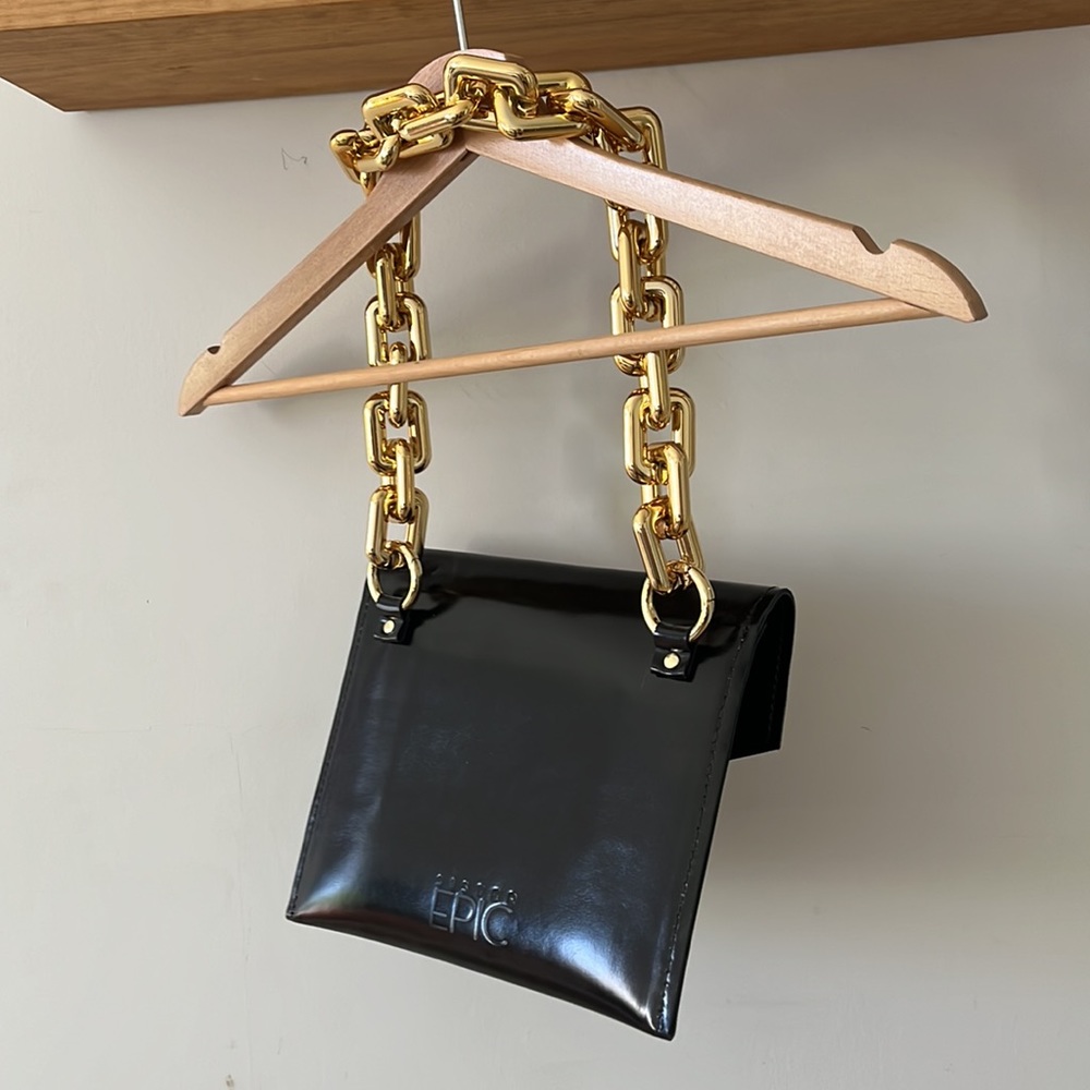 HANDMADE SISTER EPIC ENVELOPE SHOULDER BAG